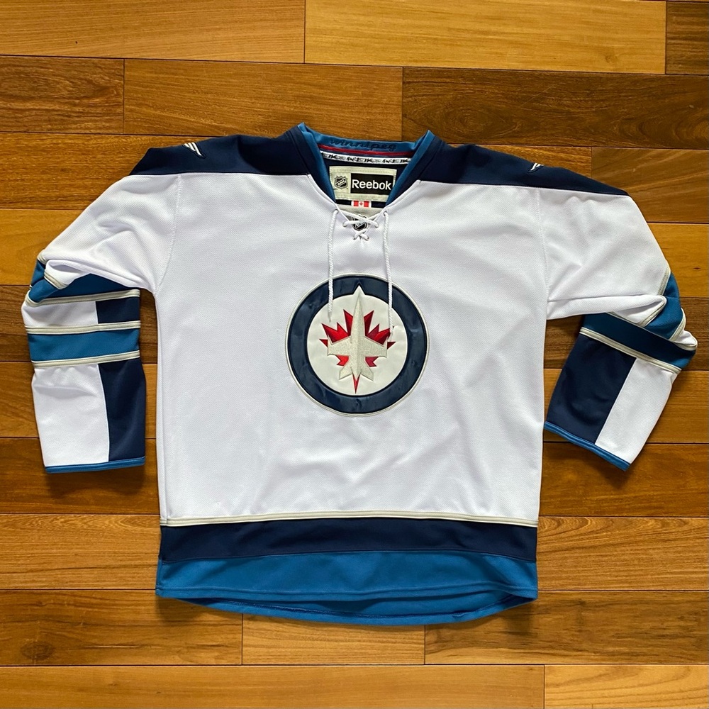 Winnipeg Jets White Jersey